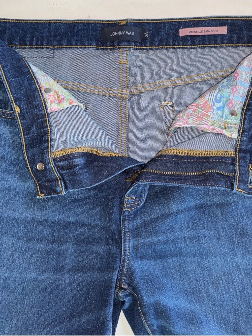 Johnny Was Marseille Baby Boot Jeans Cropped Raw Hem (31) - Picture 11 of 17